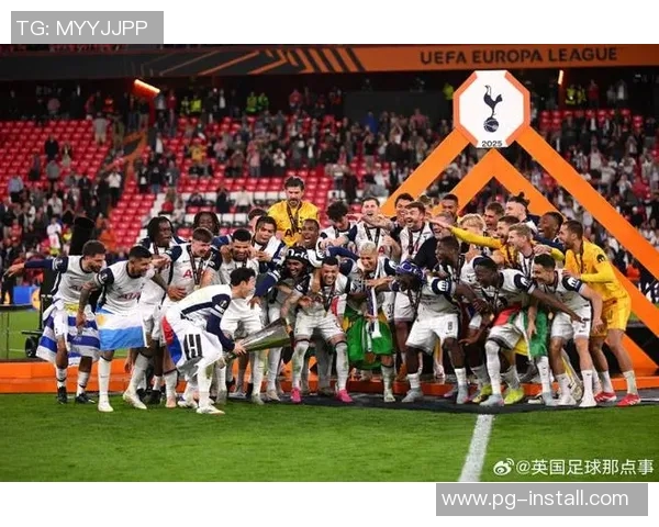 欧联杯精彩对决那不勒斯大胜曼联点球大战点燃全场激情