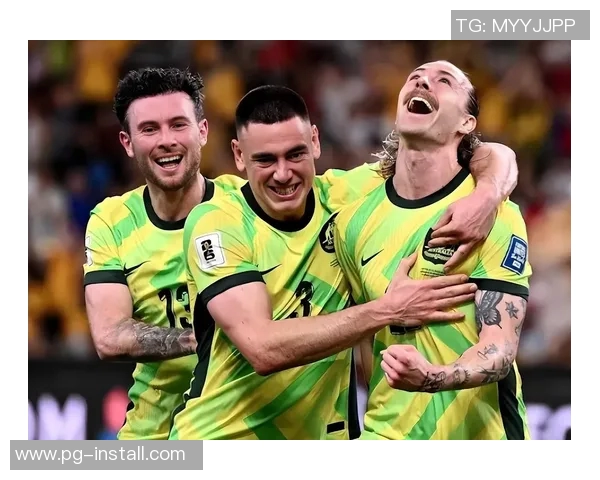 国王杯精彩对决那不勒斯逆转多特蒙德引发争议判罚热议