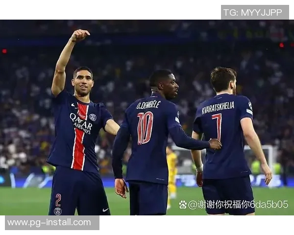 西甲激战波尔图逆转巴黎圣日耳曼补时绝杀引发全场狂欢 西甲激战波尔图逆转巴黎圣日耳曼补时绝杀引发全场狂欢