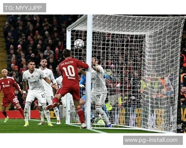 西甲激战：尤文图斯狂胜利物浦帽子戏法引发争议判罚热议