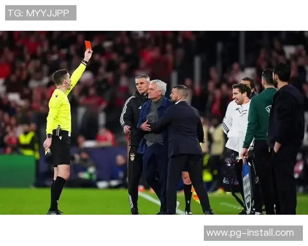 世界杯本菲卡与莱比锡战成平局红牌争议引发全场热议