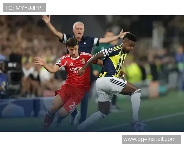 欧联杯精彩对决AC米兰强势逆转本菲卡全场集锦回顾 欧联杯精彩对决AC米兰强势逆转本菲卡全场集锦回顾